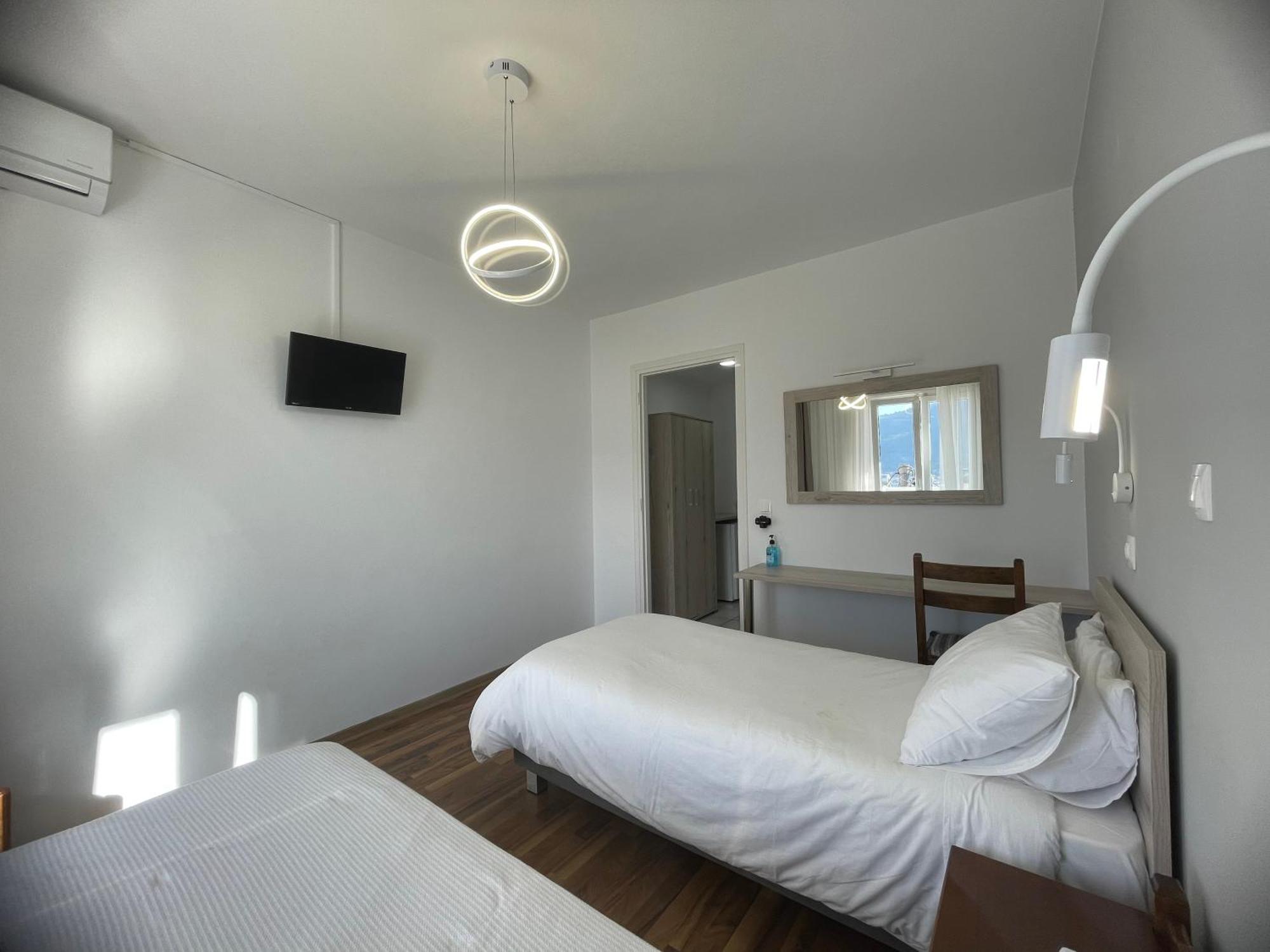 סאמוס Hotel Anthousa מראה חיצוני תמונה