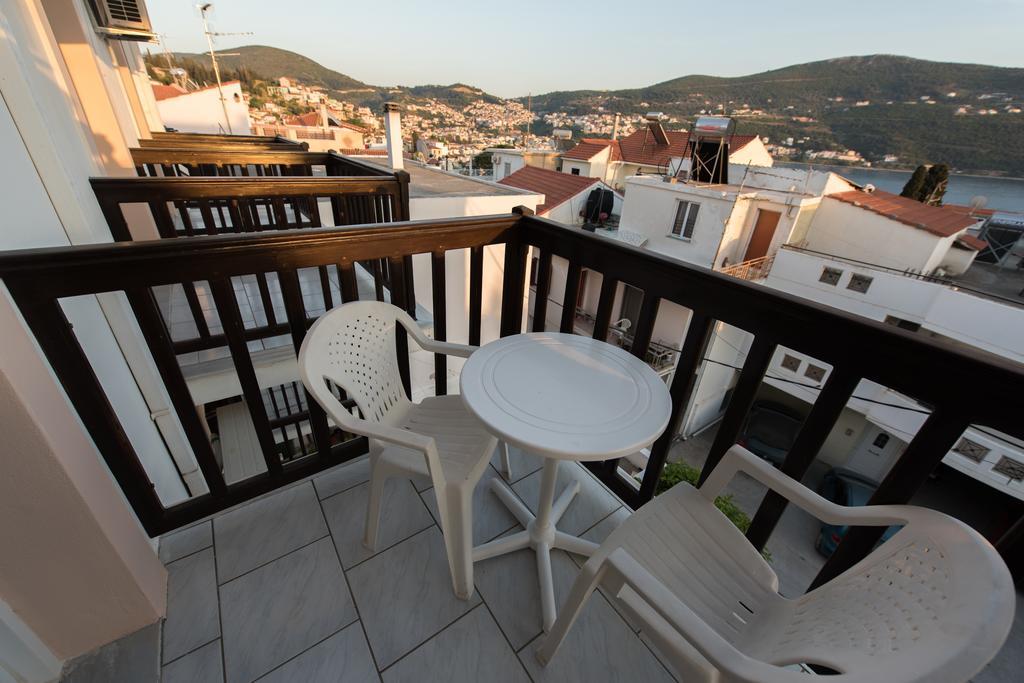 סאמוס Hotel Anthousa מראה חיצוני תמונה